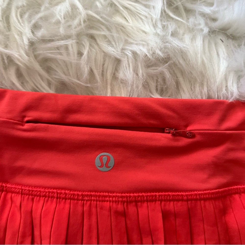Lululemon street to pleat ll alarming 6 - Picture 5 of 8